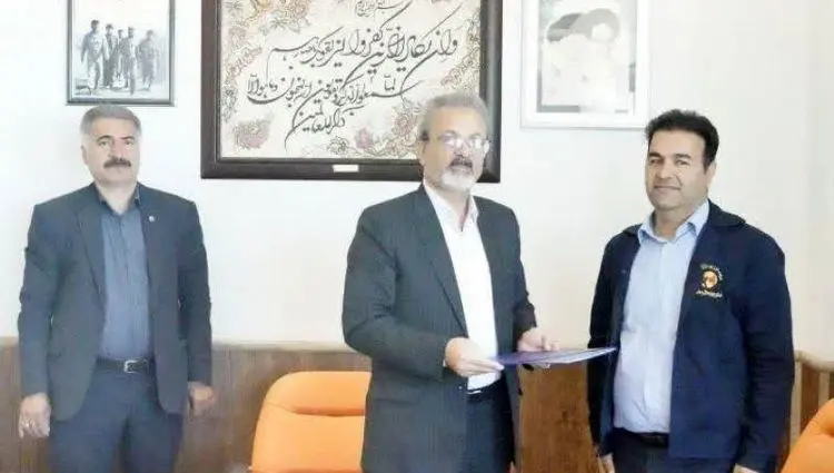 افتتاح اولین نیروگاه خورشیدی در استان چهارمحال و بختیاری توسط بانک مسکن/ قدردانی مدیر عامل شرکت توزیع نیروی برق استان چهارمحال و بختیاری از بانک مسکن