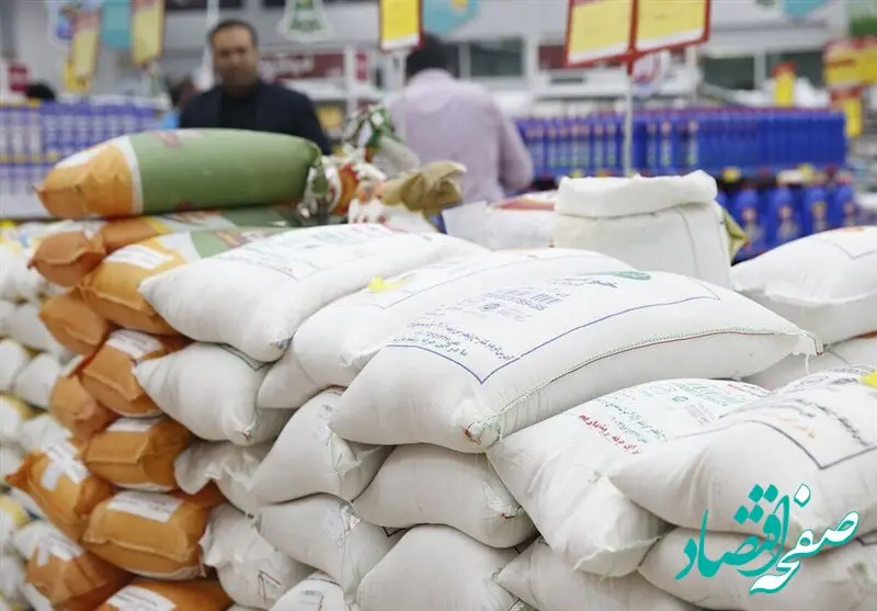 توزیع ۴۳ هزار تن برنج وارداتی در ایام نوروز و ماه رمضان برای تنظیم بازار