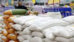توزیع ۴۳ هزار تن برنج وارداتی در ایام نوروز و ماه رمضان برای تنظیم بازار