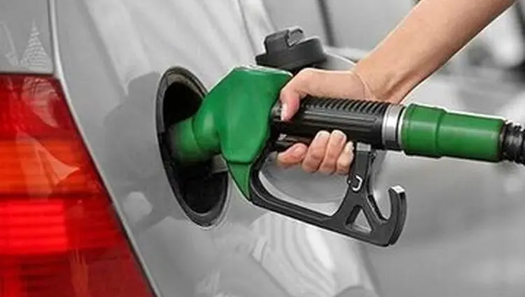 قیمت بنزین در کانادا درپی جنگ علیه ایران چند درصد صعود کرد؟ 