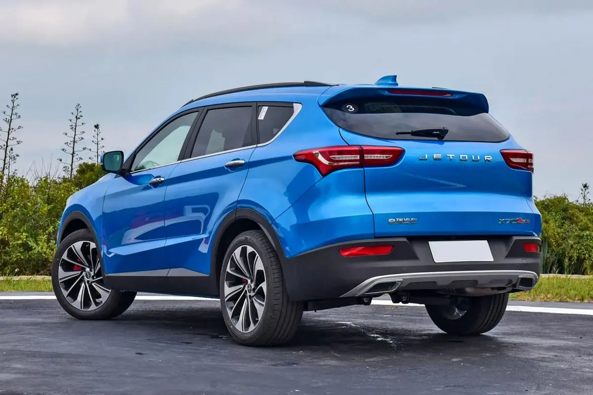 افزایش سنگین قیمت شاسی‌بلند مونتاژی + جدول فیدلیتی