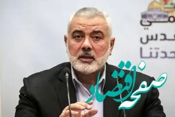 لحظه دردناک اعلام خبر شهادت اسماعیل هنیه از بلندگوها در کرانه باختری + فیلم