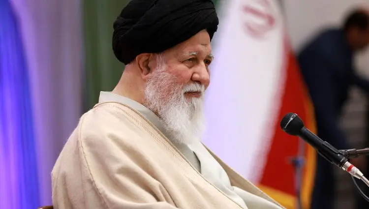 این خبر توسط دفتر آیت الله علم الهدی تکذیب شد + جزئیات