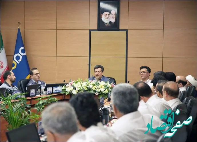 برگزاری اولین جلسه صبحگاهی با حضور مدیرعامل جدید شرکت پتروشیمی نوری