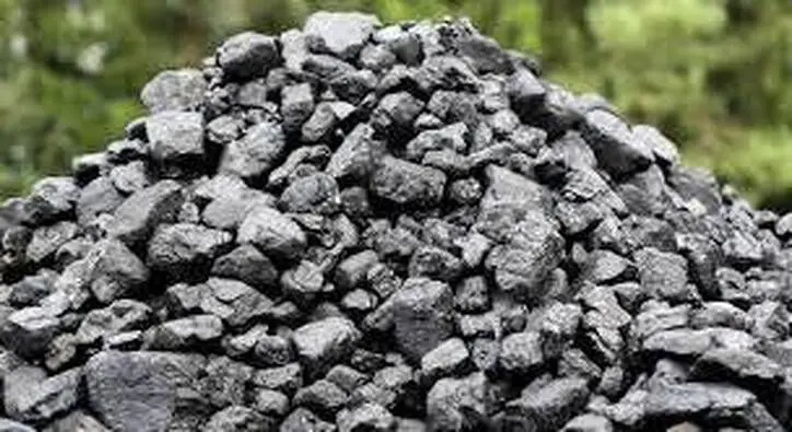 ثبت رکورد بارگیری ۱۱۱ هزار تنی سنگ‌آهن با ۱۶۷۲ واگن از ققنوس سنگان