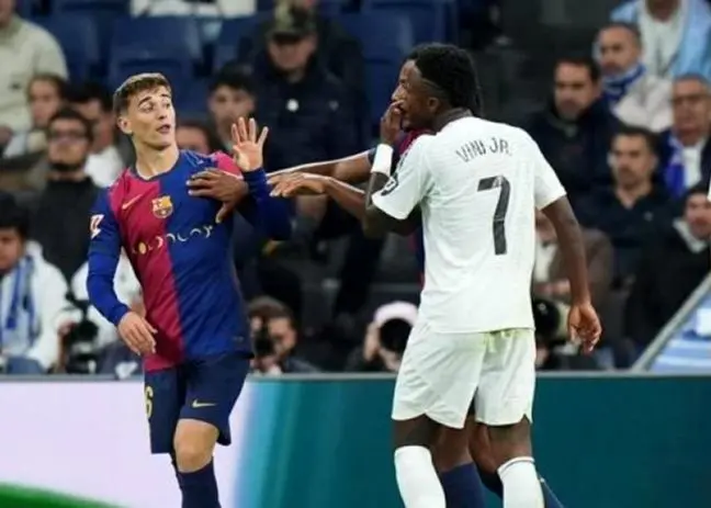 درگیری گاوی و وینیسیوس در ال کلاسیکو | واکنش جنجالی گاوی به موفقیت بارسا و رودری