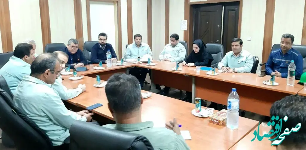 بیان صمیمی و صریح نقطه نظرات، دغدغه‌‌ها و مشکلات کارکنان بخش مواد اولیه فولاد خوزستان در دیدار با معاون منابع انسانی