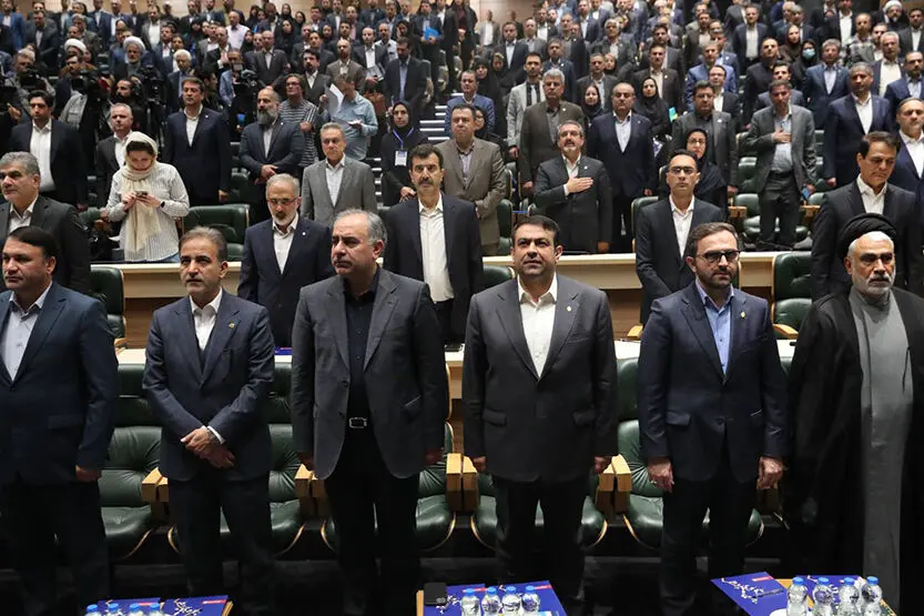 حضور مدیرعامل بانک ملی ایران در سی‌ودومین همایش سالانه سیاست‌های پولی و ارزی