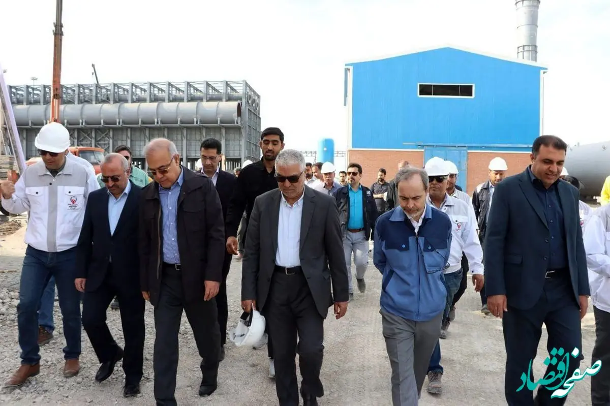 بازدید استاندار هرمزگان از پروژه ستاره سیمین هرمز