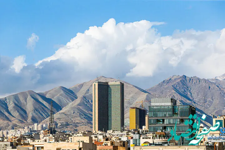 شاخص لحظه‌ای کیفی هوای تهران امروز جمعه ۱۵ فروردین ماه ۱۴۰۴