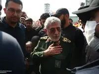 تصویر ویژه از سردار قاآنی بعد از شایعات اخیر حسابی طوفان به پا کرد /بوسه بر پیشانی پدر سردار نیلفروشان