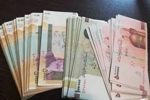 تعیین حداقل حقوق ۱۴۰۴ کارکنان دولت تغییر کرد / کارمندان بخوانند!
