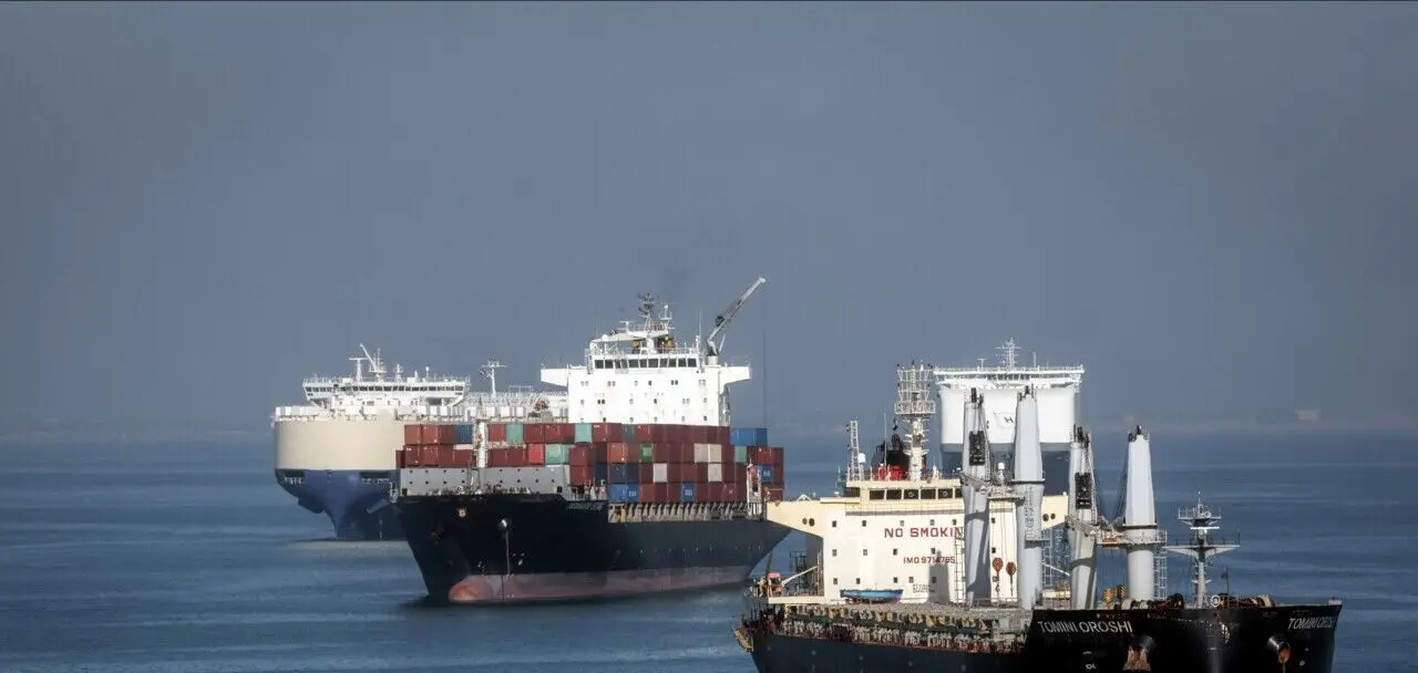 اعتراف سی‌ان‌ان: آمریکا تاثیر حمله به ایران را بر تنگه هرمز دست‌کم گرفته بود