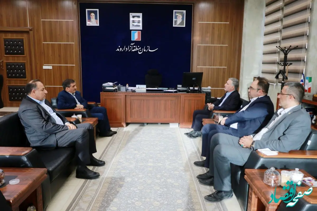 بندر خرمشهر، یکی از قطب‌های مهم تجاری کشور