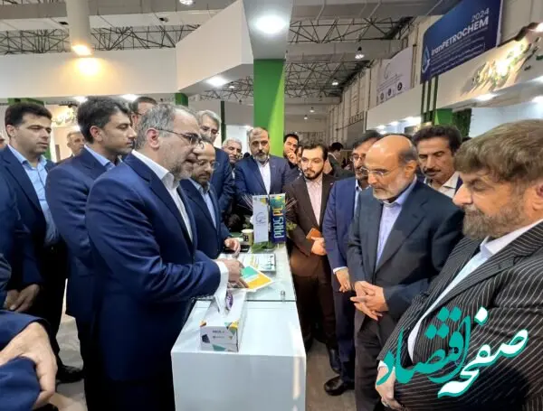 حضور مدیر عامل ، مدیران و کارکنان شرکت پتروشیمی پارس عسلویه در نمایشگاه پتروکم