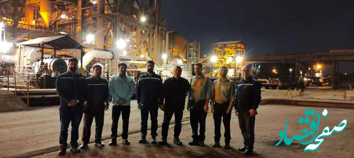 در لحظات آغازین سال نو و همزمان با ایام ماه رمضان انجام شد؛ دیدار معاون منابع انسانی و امور اجتماعی فولاد خوزستان با کارکنان بخش احیاها