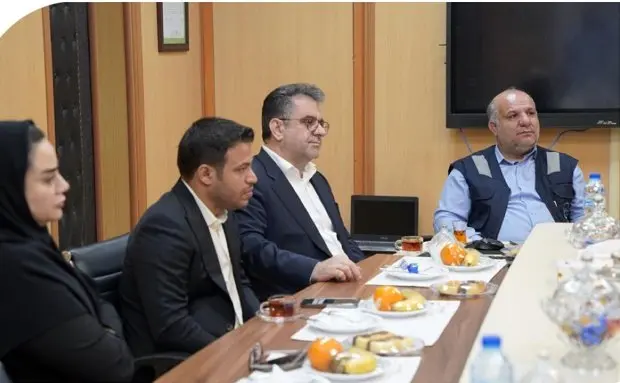 دیدار مدیرکل صداوسیمای خوزستان با مدیرعامل پتروشیمی اروند