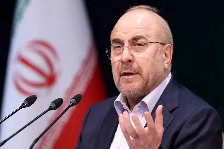 قالیباف: وظیفه ماست که  مردم را از زیر فشارهای اقتصادی بیرون آوریم