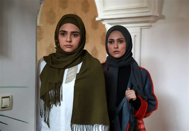 ساعت پخش و تکرار سریال احضار از شبکه آی فیلم  بهمراه خلاصه داستان سریال احضار