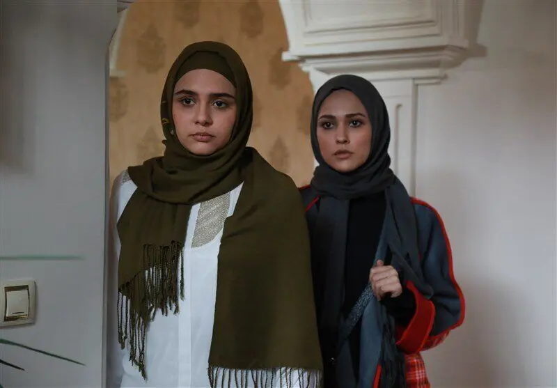 ساعت پخش و تکرار سریال احضار از شبکه آی فیلم  بهمراه خلاصه داستان سریال احضار