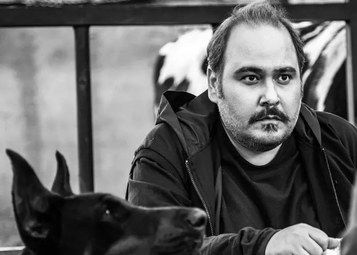 استوری ها و واکنش هنرمندان به خبر فوت رضا داودنژاد + عکس