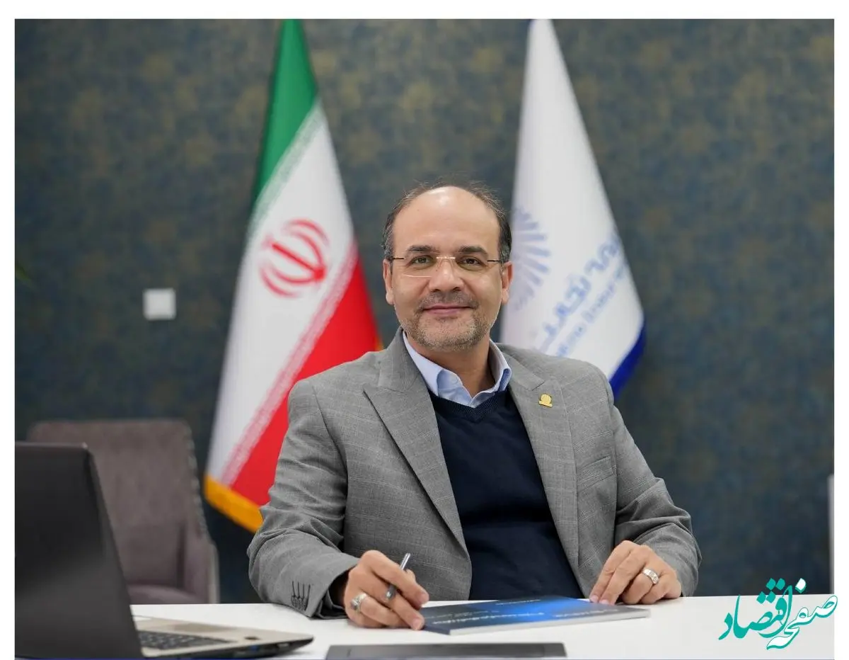 مدیرعامل شرکت بیمه تجارت‌نو در آستانه میلاد امیرالمؤمنین، از تلاش‌های همکاران، شبکه فروش و نمایندگان قدردانی کرد