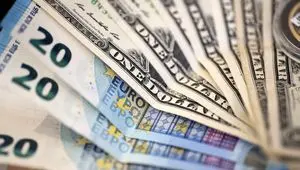 قیمت دلار امروز شنبه ۲۴ خرداد ماه ۱۴۰۴ در پی حملات رگباری موشکی ایران به اسرائیل + جدول
