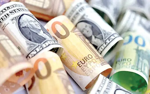 ارزهای رکورددار سقوط در سال ۲۰۲۵ را بشناسید