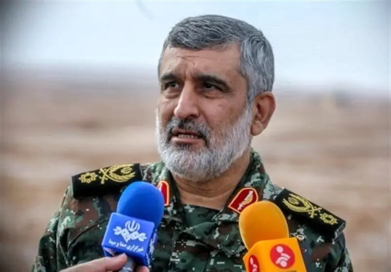 تصویری که جهانی شد / یک عکس متفاوت از این فرمانده بلندپایه سپاه 