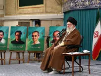 عکس | حدیث معنادار نصب‌شده در محل دیدار نخبگان با رهبر انقلاب