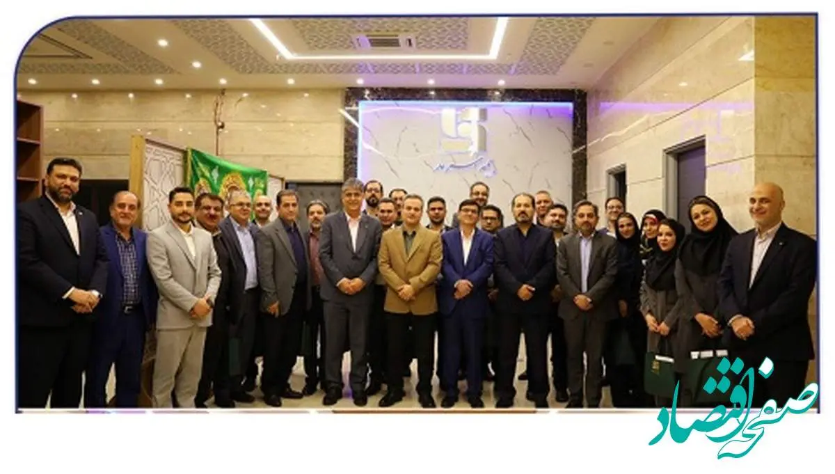 همدلی و کار گروهی عامل اصلی رشد بیمه سرمد در یکسال اخیر