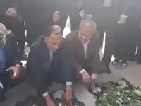 پاشیدن خاک به سمت آقای وزیر!