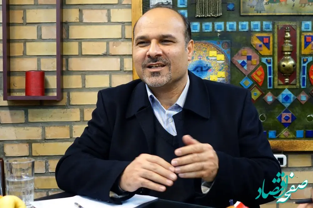 مبنای افزایش ۱۸ درصدی حقوق کارمندان و ۲۰ درصدی بازنشستگان چیست؟