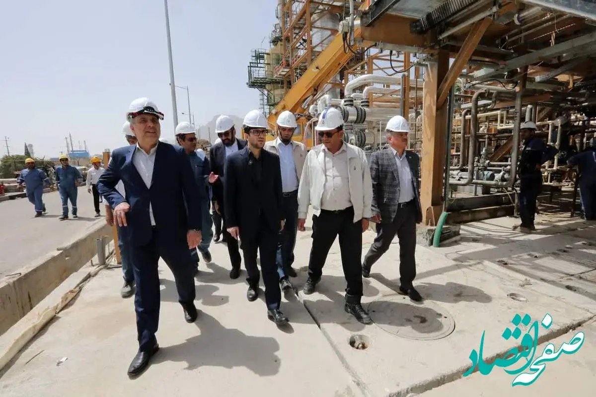 تأکید مدیرعامل شرکت ملی پالایش و پخش فرآورده های نفتی ایران بر شتاب در اجرا و تکمیل طرح های پالایشگاه اصفهان