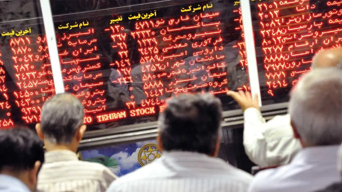 درآمد کارگزاری‌ها با سال ۱۳۹۹ فاصله زیادی دارد؛ ضرورت اصلاح کارمزدها و سرمایه‌گذاری در زیرساخت بورس