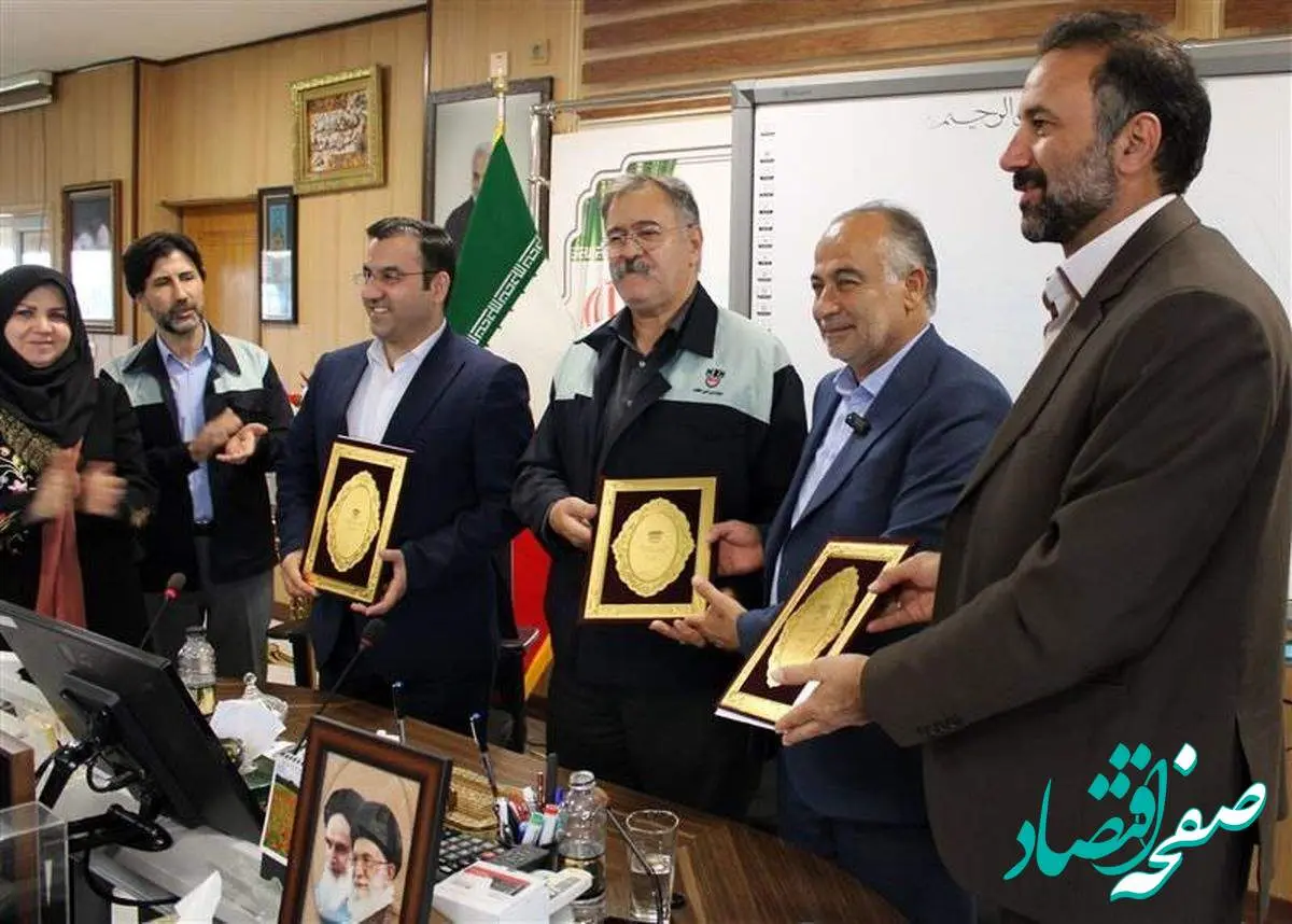 بزرگترین تفاهمنامه فنی و حرفهای کشور بین ذوبآهن اصفهان و سازمان فنی و حرفهای کشور به امضا رسید