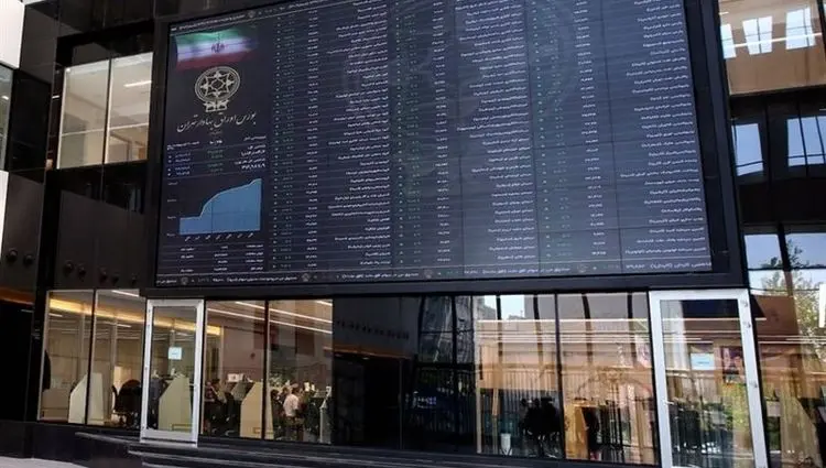 عبور تعداد سهام داران فعال بورس از مرز ۳۲۱ هزار نفر 