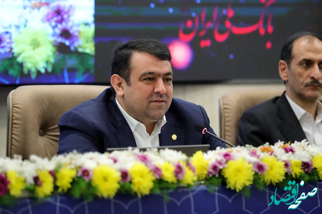 کسب سهم مناسب از بازار با کارِ گروهی در سال ۱۴۰۲