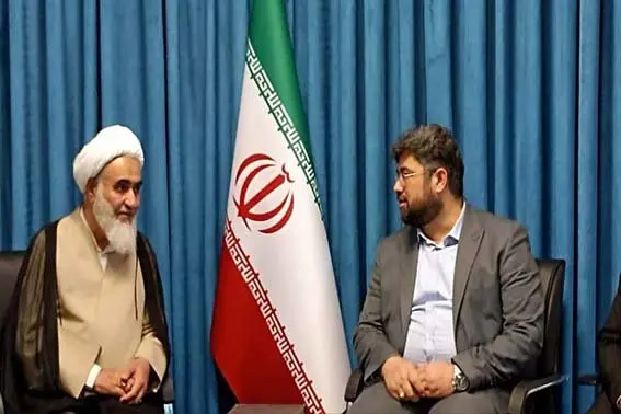 اگر در مقام مسئولیت نگاه مومنانه داشته باشیم، برکات خداوند بر کار ما نازل میشود