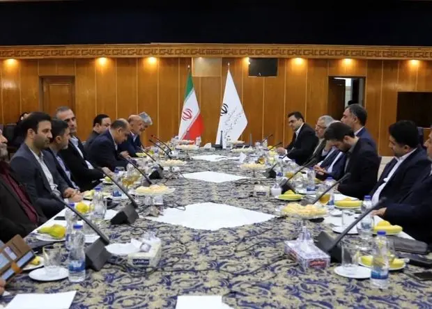 تاکید دبیر شورای‌عالی مناطق آزاد و استاندار گیلان بر نقش محوری منطقه آزاد انزلی در اقتصاد شمال کشور