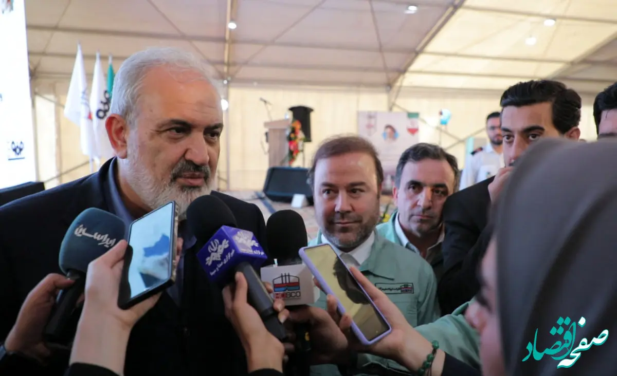 با تمام قوا از پروژه‌های فولاد هرمزگان حمایت می‌کنیم