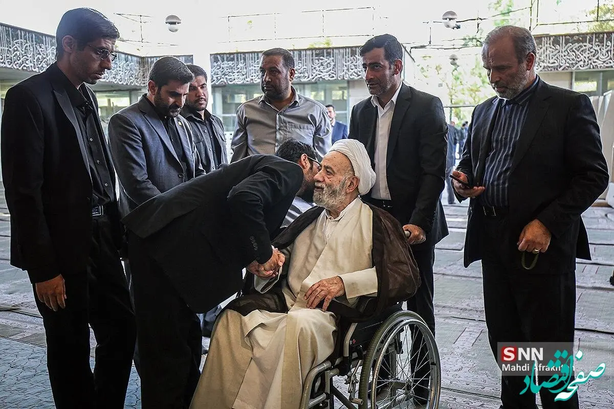 حضور سیدمجتبی خامنه‌ای فرزند رهبر انقلاب در دانشگاه تهران + عکس