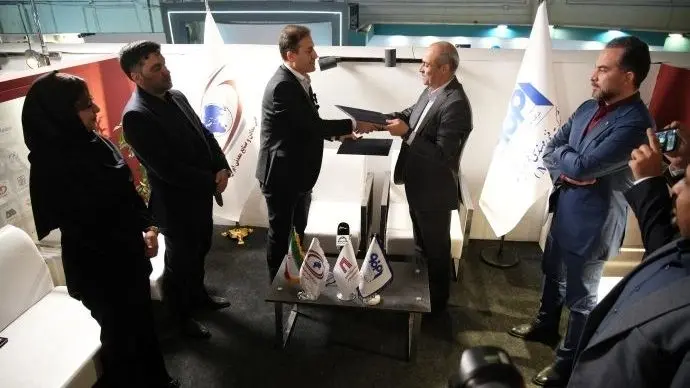 انعقاد تفاهم‌نامه همکاری میان شرکت فنی‌ و مهندسی فولاد مبارکه اصفهان و شرکت بازرگانی معادن و صنایع معدنی ایران در دومین روز نمایشگاه ایران متافو