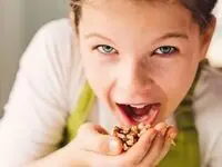 چه زمانی گردو بخوریم بهتر است؟