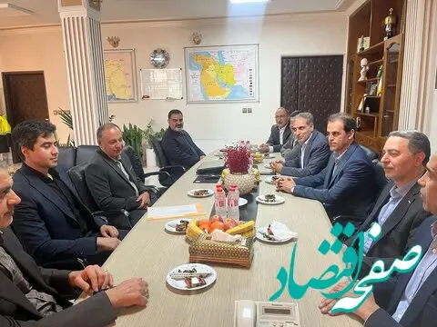 توسعه حمل ریلی با توجه به سرمایه‌گذاری‌های فولاد مبارکه ضروری است