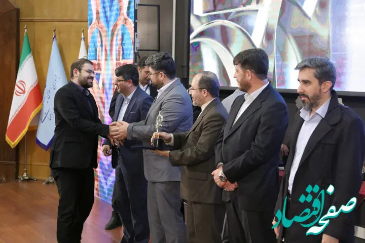 کسب 12 رتبه برتر توسط روابط‌عمومی سازمان تأمین‌اجتماعی در بخش‌های ستادی و استانی