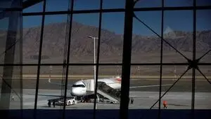 فرار سوخت رسان های آمریکایی فرودگاه رامون 