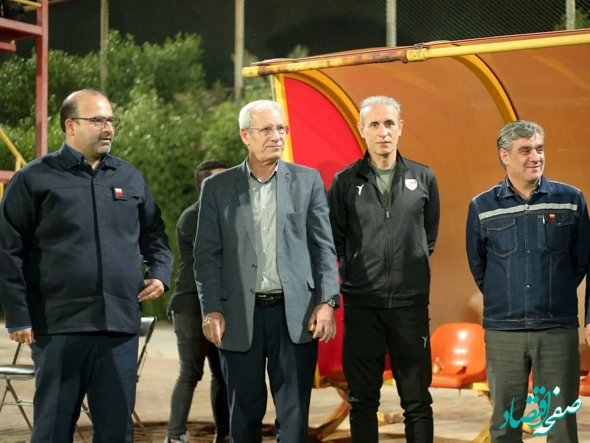 مدیرعامل شرکت فولاد خوزستان به تماشای بازی تدارکاتی تیم فولاد رفت