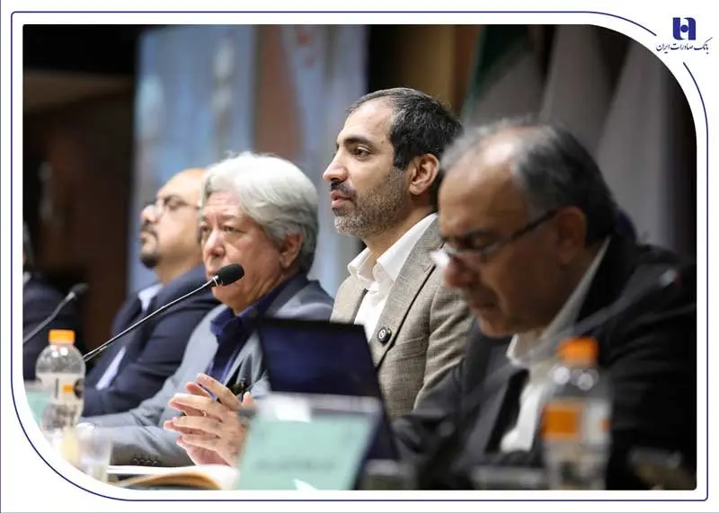 بررسی راه‌های برون‌رفت از چالش تأمین مالی صنعت نفت و گاز توسط عضو هیأت مدیره بانک صادرات ایران