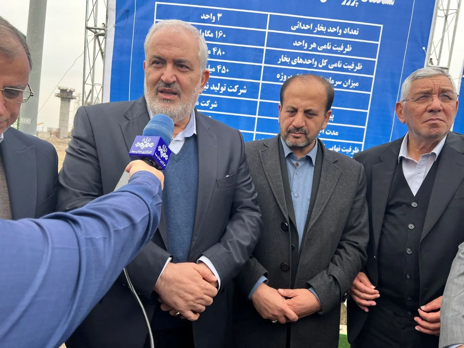 داخلی‌سازی تجهیزات نیروگاهی به ۹۹ درصد رسیده است / ظرفیت نیروگاهی کشور پس از انقلاب بیش از ۱۲ برابر شد/ برنامه تبدیل نیروگاه علی‌آباد به سیکل ترکیبی